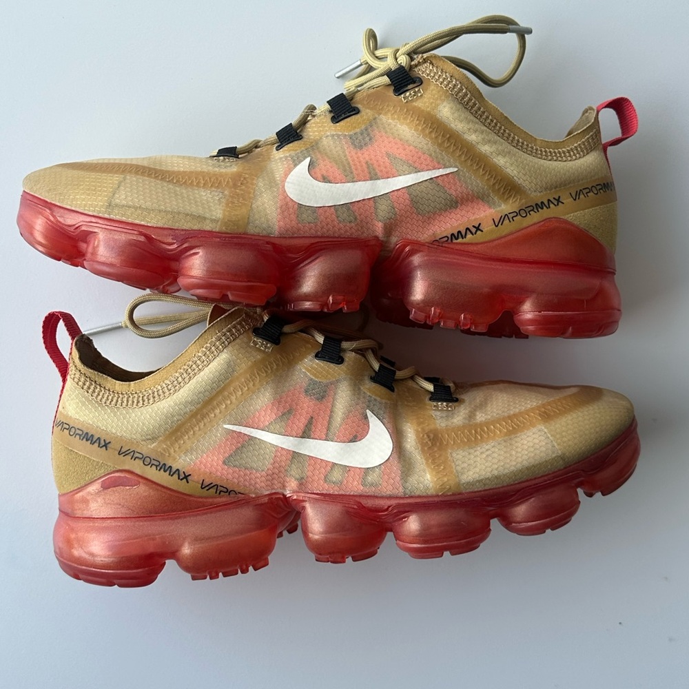Nike Kids VaporMax Red and Tan Sneakers size‎ 7.5
